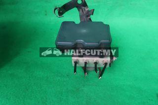 TOYOTA VOXY ZRR80 ABS PUMP Y9