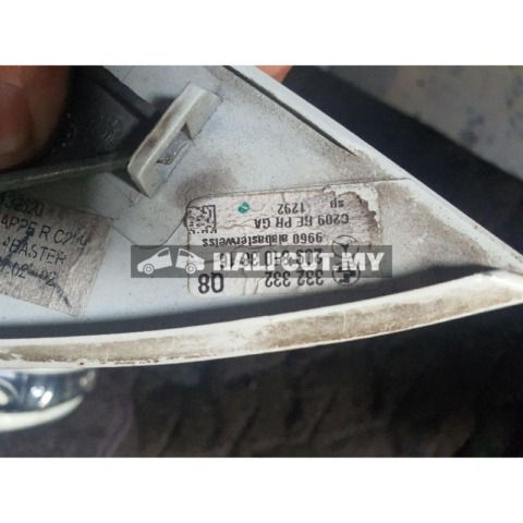 MERCEDES BENZ W209 CLK-CLASS 02-09 WHITE ARROW TYPE LED SIDE MIRROR