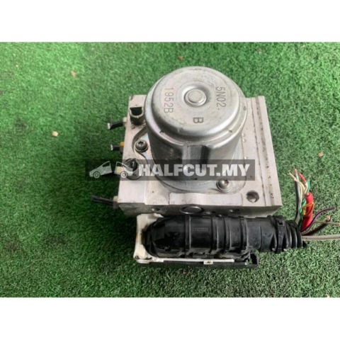 HONDA FIT GK3 4 5 ABS PUMP T5AJ8
