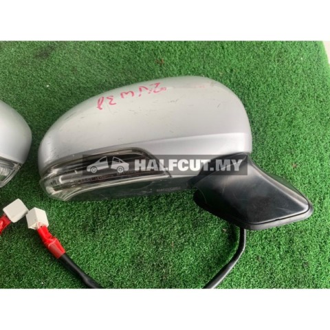 TOYOTA PRIUS ZVW30 SIDE MIRROR USED JAPAN