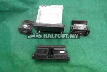 VOLKSWAGEN PASSAT B7 RADIO