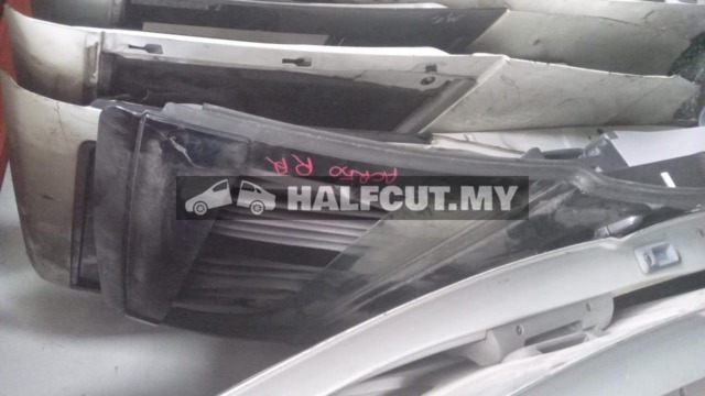 TOYOTA ESTIMA ACR50 REAR DOOR R R