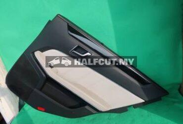 MERCEDES BENZ W212 DOOR PANEL REAR RH