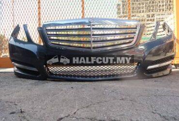 MERCEDES BENZ W212 FRONT BUMPER AND GRILL