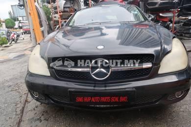 MERCEDES BENZ CLS 219 BODY PARTS HALFCUT HALF CUT