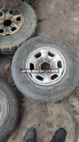 TOYOTA HILUX KUN25 SPORT RIM R15 INCH
