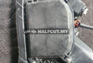 TOYOTA ESTIMA ACR30 FRONT HEADLAMP HEADLIGHT HEAD LAMP LIGHT