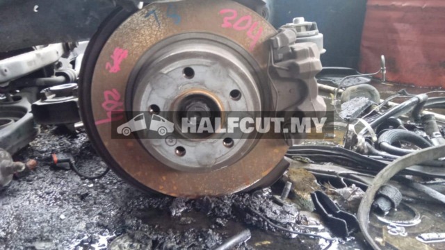 MERCEDES BENZ W204 REAR AXLE