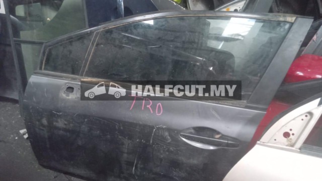 HONDA CIVIC TRO FRONT DOOR F L