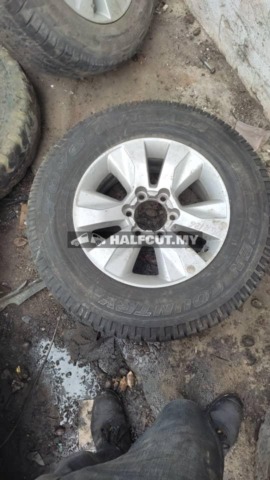 TOYOTA HILUX REVO SPORT RIM R17 INCH