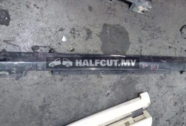 MERCEDES BENZ W204 SIDE SKIRT LH