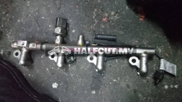 MERCEDES BENZ W212 FUEL INJECTOR