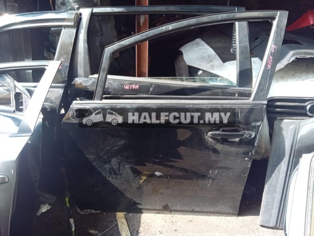 TOYOTA WISH BODY PARTS HALFCUT HALF CUT
