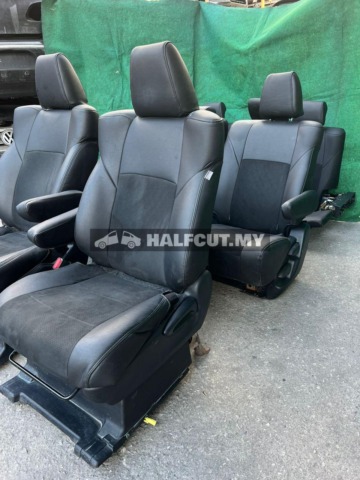 TOYOTA ALPHARD VELLFIRE AGH30 8 SEAT