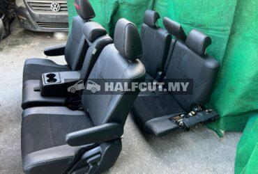 TOYOTA ALPHARD VELLFIRE AGH30 8 SEAT
