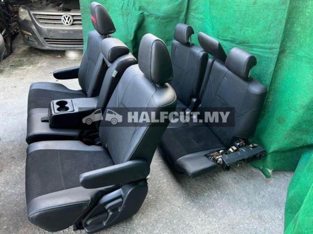 TOYOTA ALPHARD VELLFIRE AGH30 8 SEAT