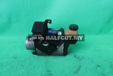 NISSAN ELGRAND E52 STEERING PUMP