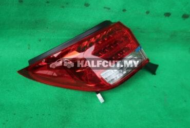 LEXUS IS250 RH TAILLAMP TAILLIGHT TAIL REAR LAMP LIGHT