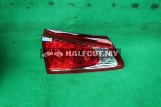LEXUS RX350 REFLECTOR RH