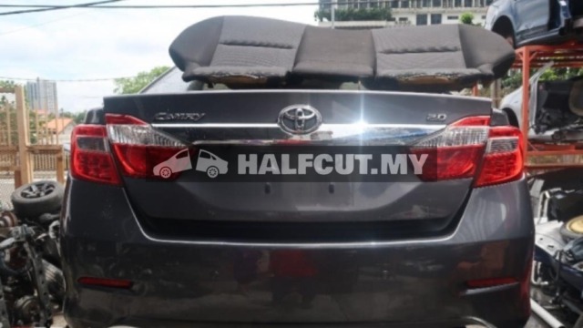 TOYOTA CAMRY 2.5 HALFCUT HALF CUT