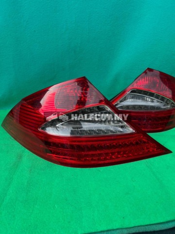 MERCEDES BENZ CLS W219 LED TAILLAMP TAILLIGHT TAIL REAR LAMP LIGHT