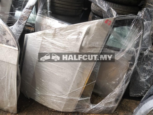VOLKSWAGEN PASSAT B7 FRONT HALFCUT HALF CUT