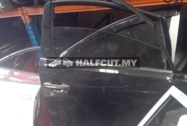 TOYOTA ALPHARD VELLFIRE 30 FRONT DOOR F R