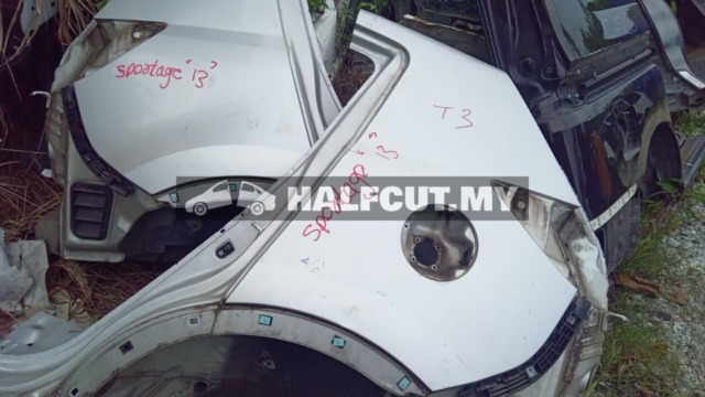 KIA SPORTAGE 13 REAR FENDER R L