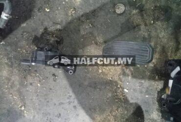 TOYOTA CAMRY ACV40 2.4 PEDAL SENSOR