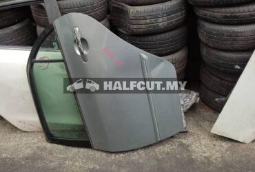 TOYOTA ALTIS 08 REAR DOOR R L