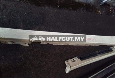 BMW F30 SIDE SKIRT LH