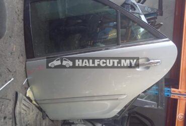 TOYOTA CAMRY ACV30 REAR DOOR R L