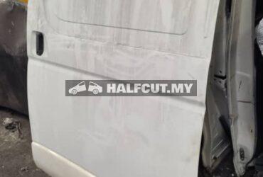 TOYOTA HIACE KDH200 SIDE DOOR R L