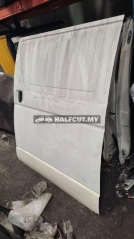 TOYOTA HIACE KDH200 SIDE DOOR R L