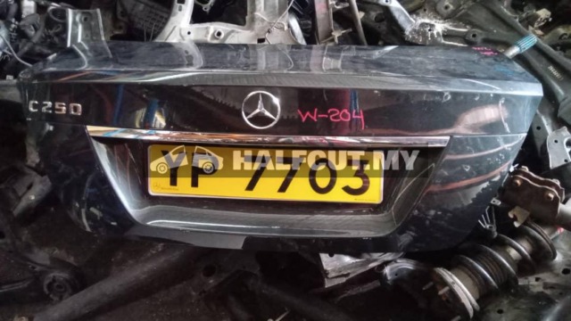 MERCEDES BENZ W204 REAE BONNET