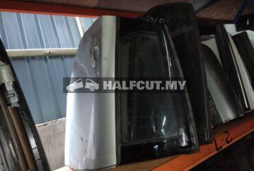 FORD FOCUS REAR DOOR R R