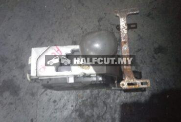 TOYOTA CAMRY ACV40 GEAR LEVEL