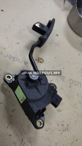NISSAN GRAND LIVINA PEDAL SENSOR