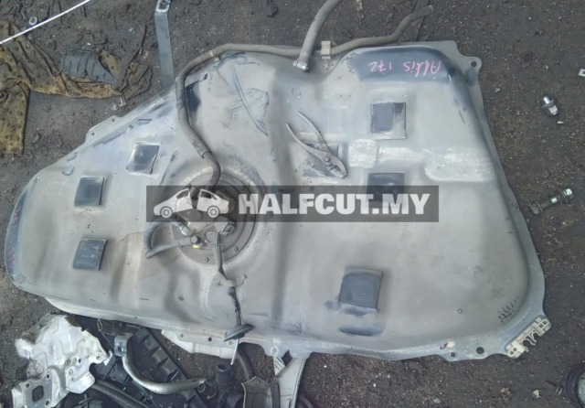 TOYOTA ALTIS 172 PETROL TANK