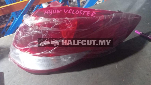 HYUNDAI VELOSTER 12 RH TAILLAMP TAILLIGHT TAIL REAR LAMP LIGHT