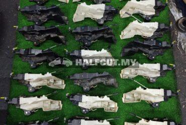 MERCEDES BENZ DOOR LOCK W210 W202