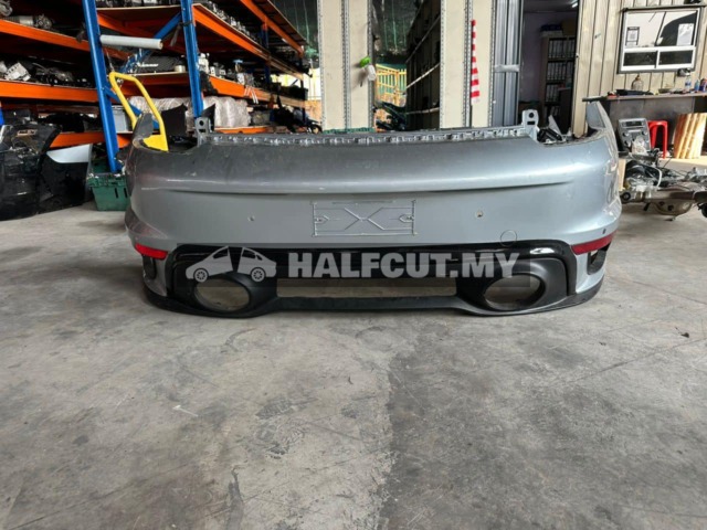 PORSCHE 911 992 REAR BUMPER