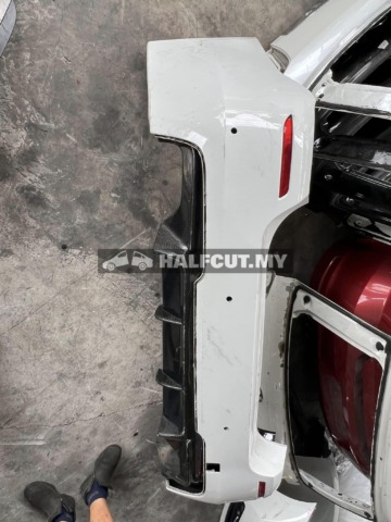 BMW F10 REAR BUMPER X2 CARBON SPOILER