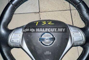 NISSAN XTRAIL X-TRAIL T32 STEERING WHEEL USED