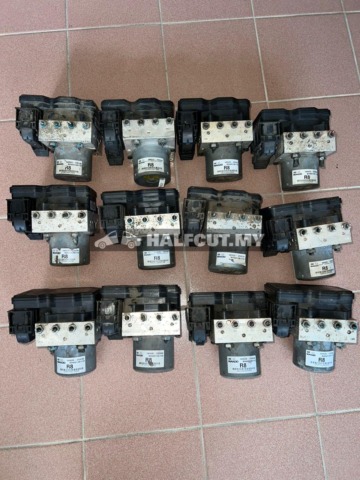 HYUNDAI TUCSON R8 ABS PUMP USED