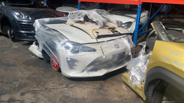 TOYOTA FT86 FACELIFT FA20 WHITE HALFCUT HALF CUT ENGINE GEARBOX