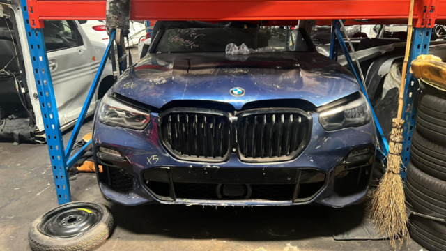 BMW X5 BLUE HALFCUT HALF CUT ENGINE GEARBOX
