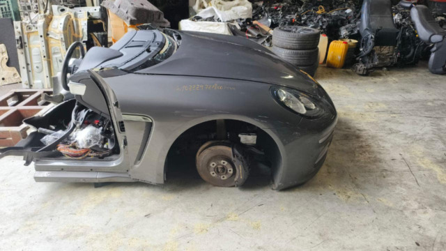 PORSCHE PANAMERA BLUE HALFCUT HALF CUT ENGINE GEARBOX