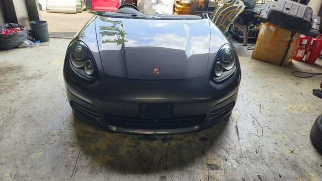 PORSCHE PANAMERA BLUE HALFCUT HALF CUT ENGINE GEARBOX