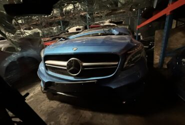 MERCEDES BENZ GLA45 BLUE HALFCUT HALF CUT ENGINE GEARBOX